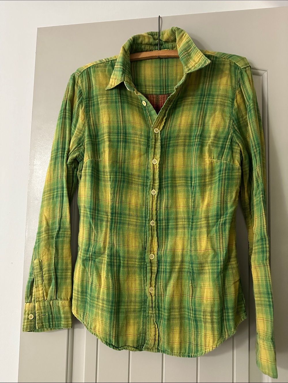 CP Shades Green & Yellow Plaid Button-Up Shirt Women’s